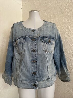 Torrid Light Wash Collarless Denim Jacket 4X